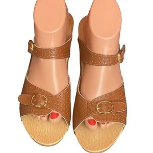 Designed for Miller Celeste 7620 buckle front sandals size 9‎